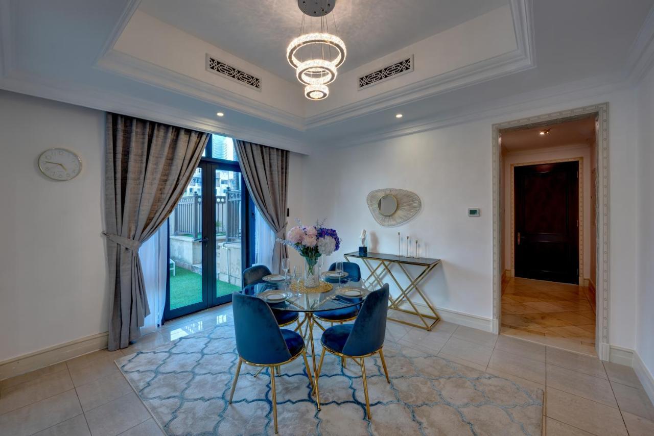 Durrani Homes: Garden Oasis at Souk Al Bahar with Jacuzzi Dubai Exterior photo