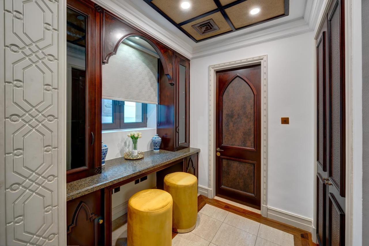 Durrani Homes: Garden Oasis at Souk Al Bahar with Jacuzzi Dubai Exterior photo